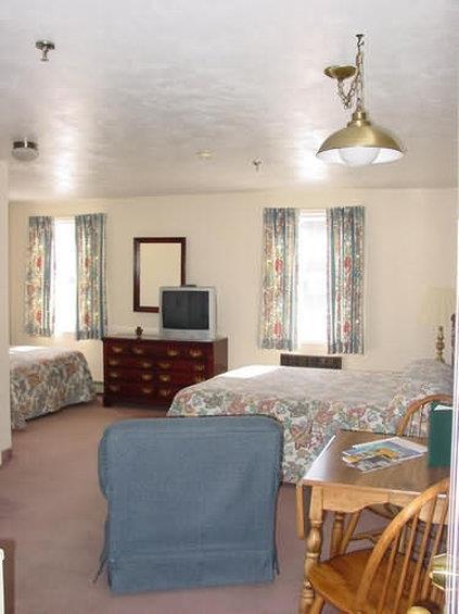 Chocksett Inn Sterling Номер фото